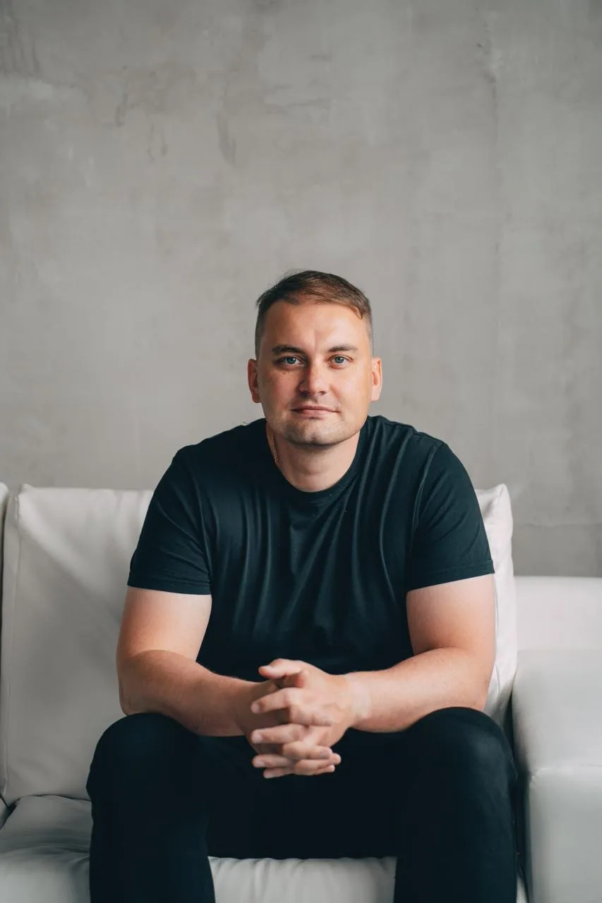 Денис Веретенников